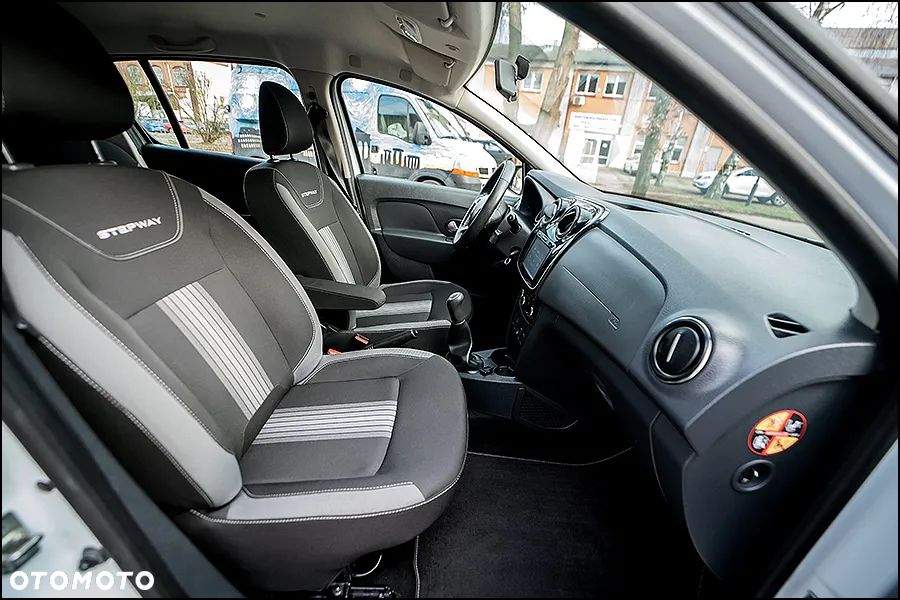 Dacia Sandero Stepway TCe 90 (S&S) Prestige - 32