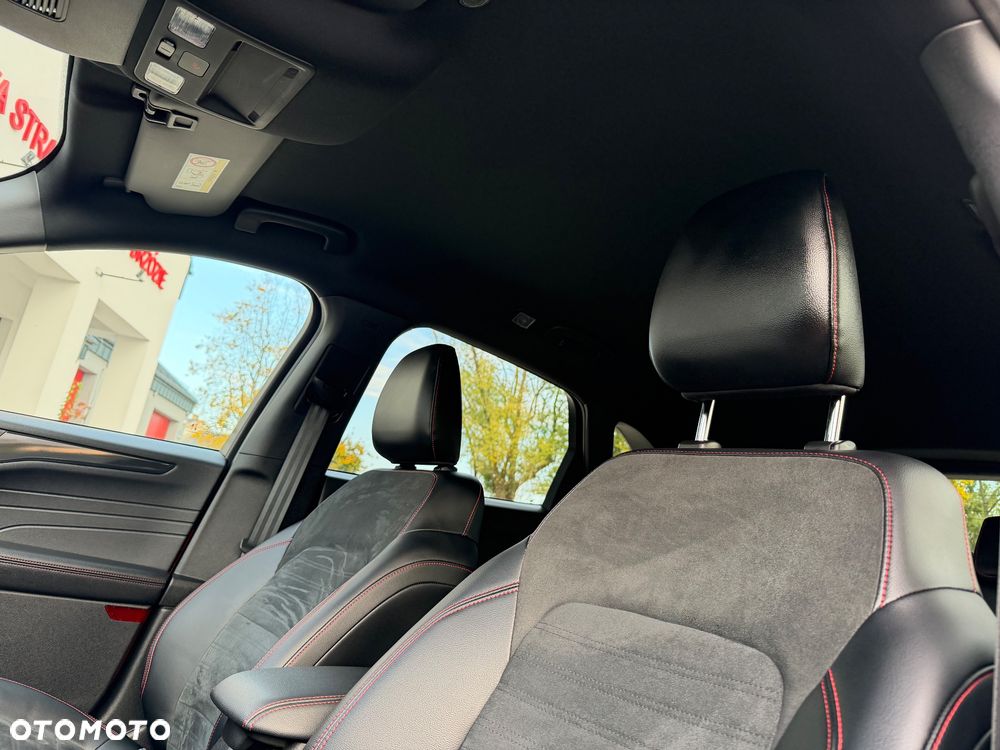 Ford Kuga 2.5 Duratec PHEV ST-LINE X - 23