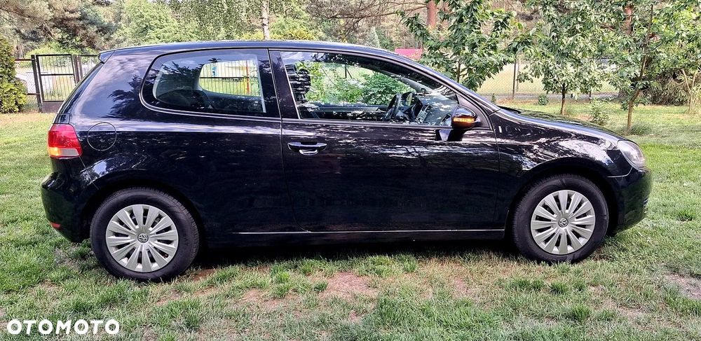 Volkswagen Golf 2010 photo 2
