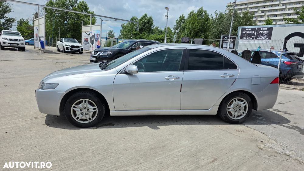 Honda Accord - 4