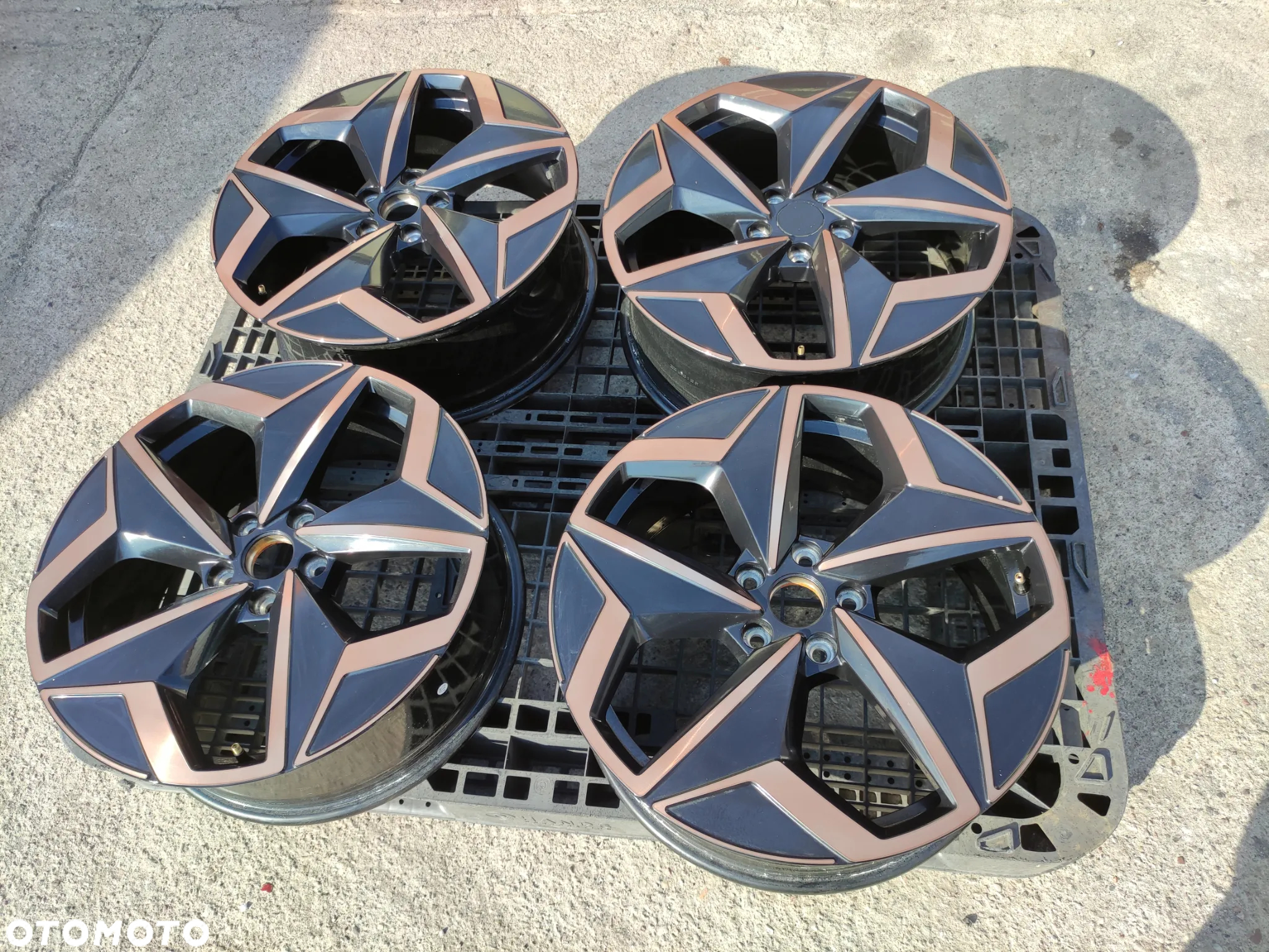 5x112 Alufelgi Felgi Aluminiowe 19 VW 10A ID.3 GOLF V 5 VI 6 VII 7 VIII 8 Skoda Octavia III IV 3 4  SEAT LEON II III IV 2 3 4 Cupra  Audi A3 8P 8V  Legnica ALU-RAD - 11