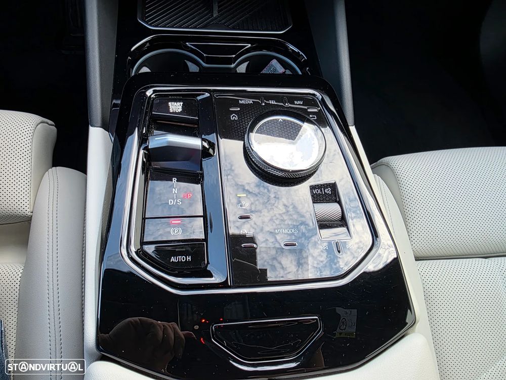 BMW 530 e Pack Desportivo M Pro - 35