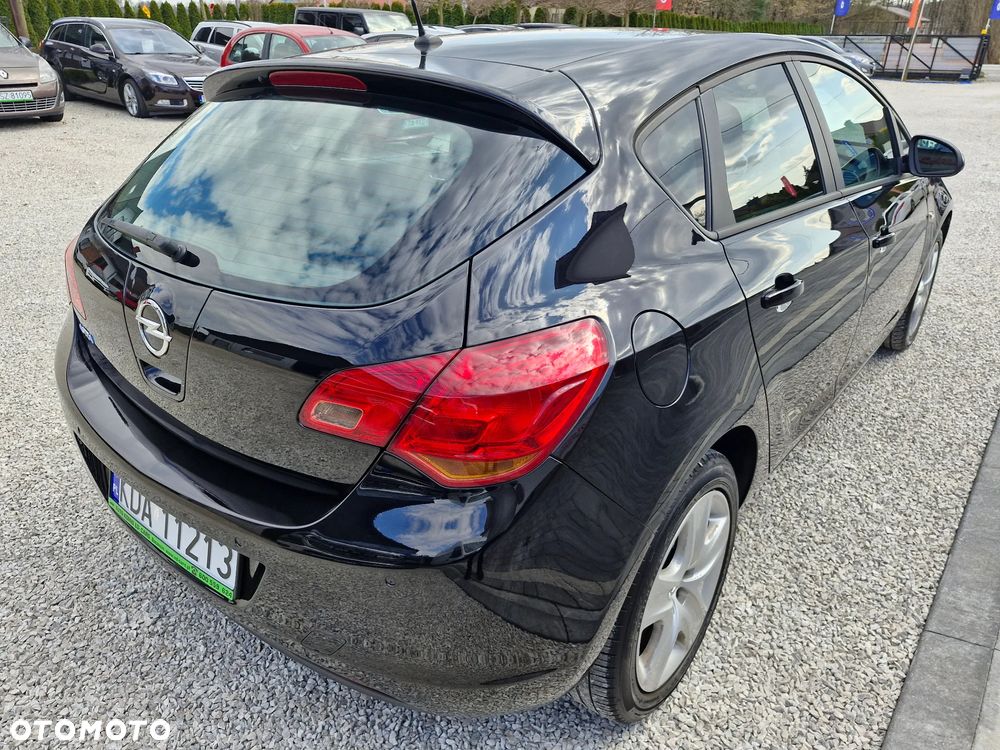 Opel Astra - 9