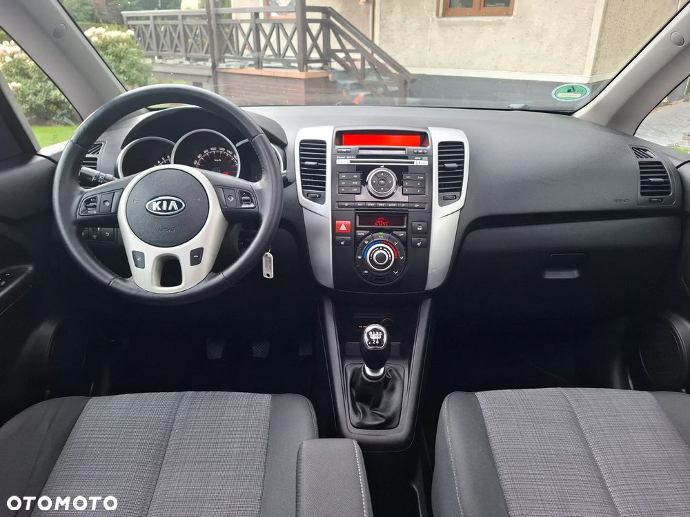 Kia Venga - 3