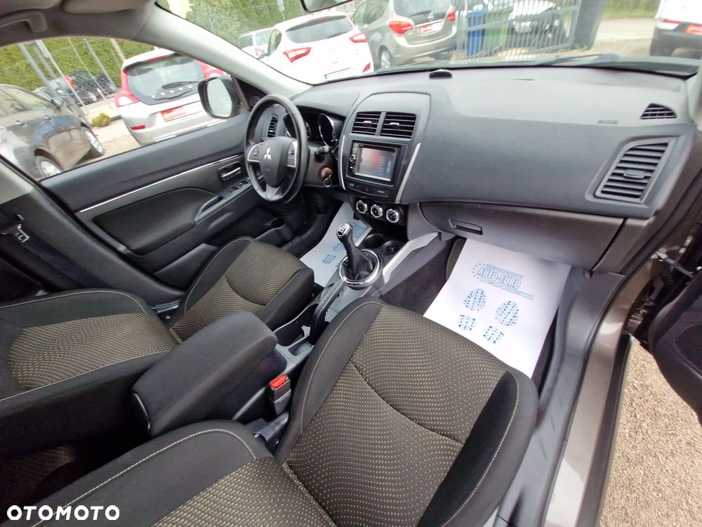 Mitsubishi ASX 1.6 Instyle AS&G - 23