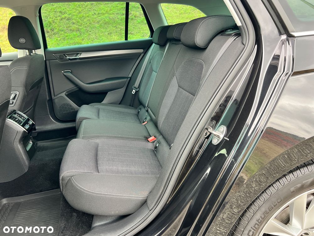 Skoda Superb 2.0 TDI SCR 4x4 Style DSG - 18