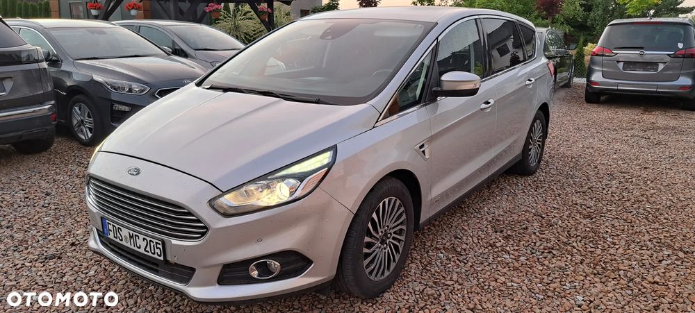 Ford S-Max 2.0 EcoBlue Allrad Titanium - 2