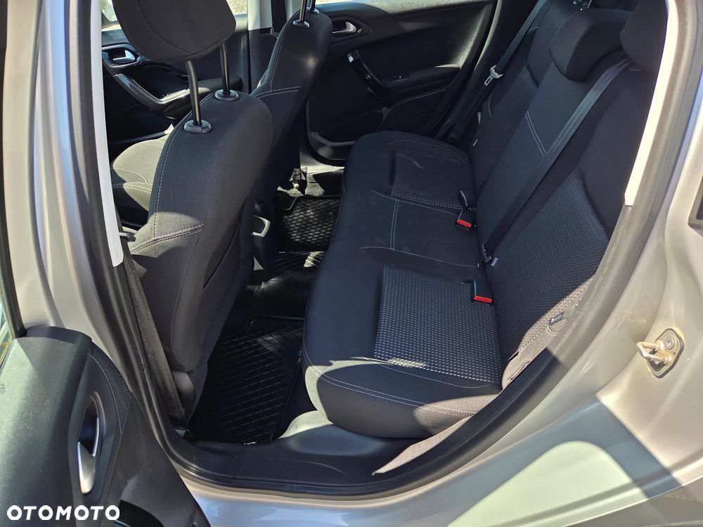 Peugeot 208 PureTech 110 Stop & Start Active - 14