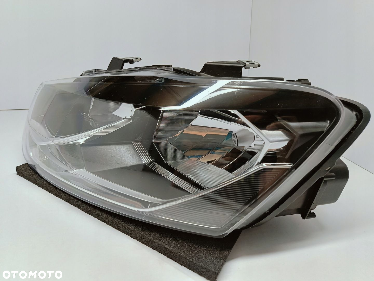 VOLKSWAGEN POLO V 6R 6C1 LIFT 14- LAMPA LEWA PRZEDNIA ZWYKŁA TYC 20-E668 - 2