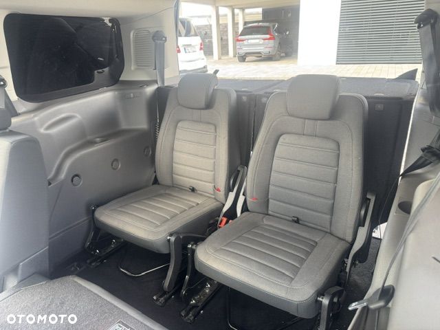 Ford Tourneo Connect - 18