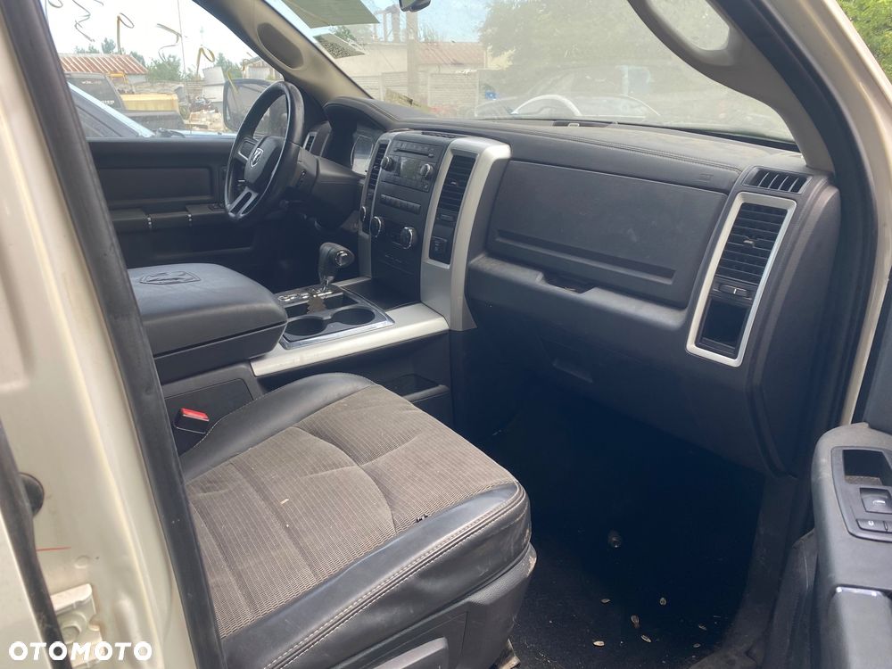 Dodge RAM 1500 5.7 4x4 - 4