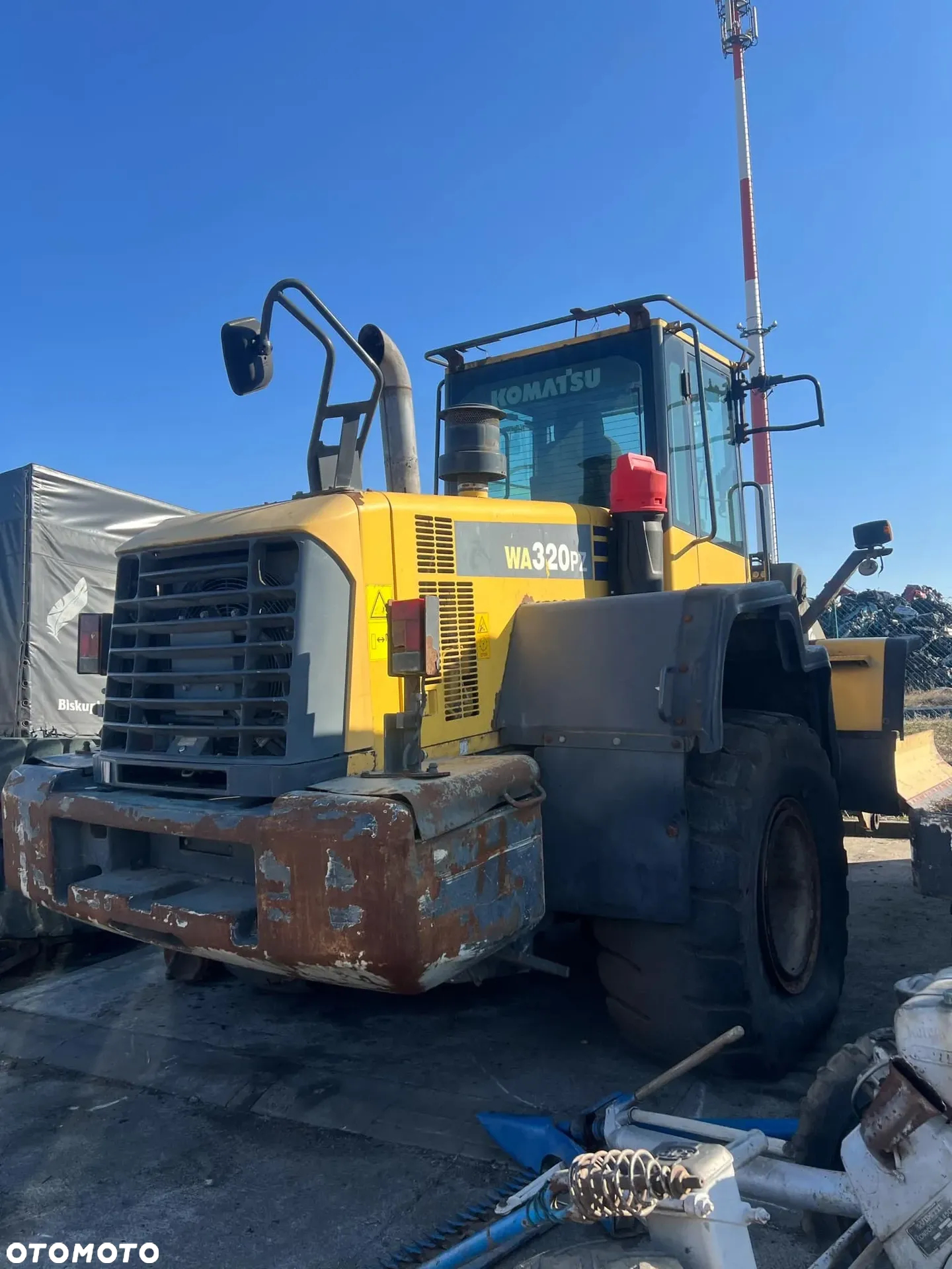 Komatsu - 2