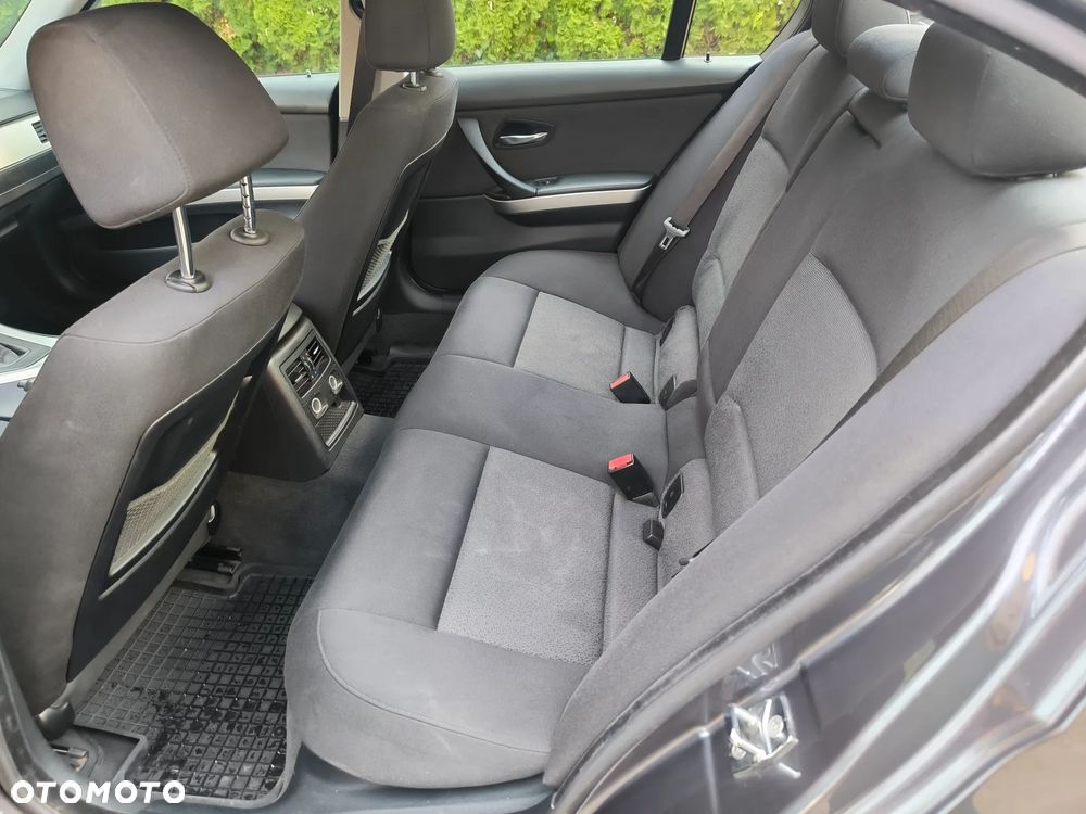 BMW Seria 3 320d DPF - 6