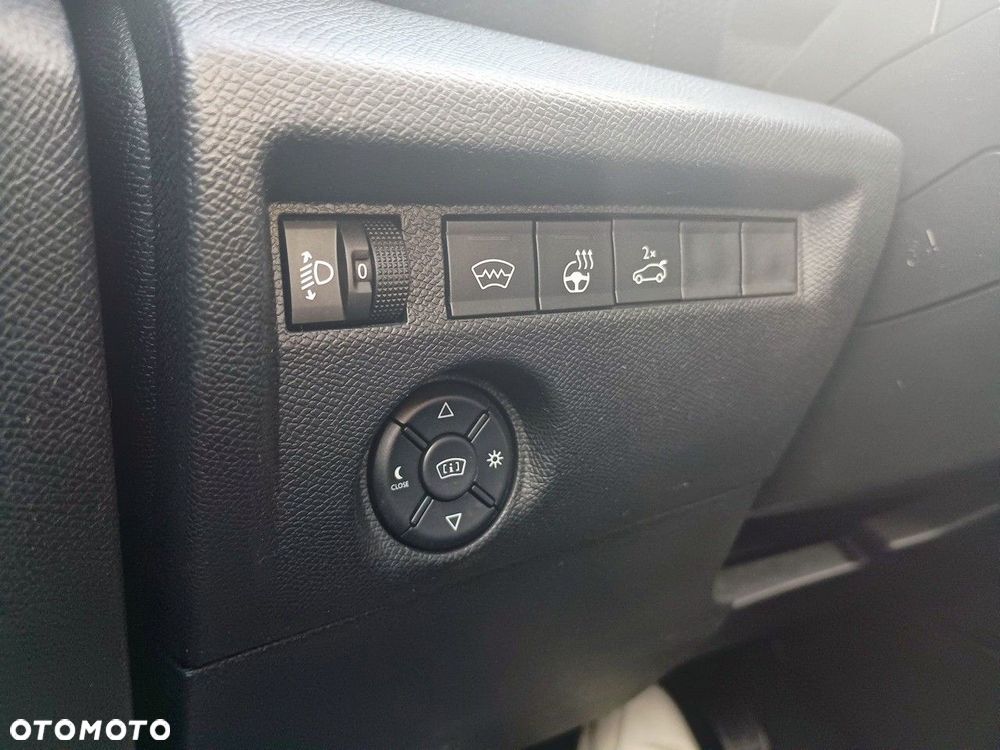 Citroën C4X EV136 50kWh Shine - 18