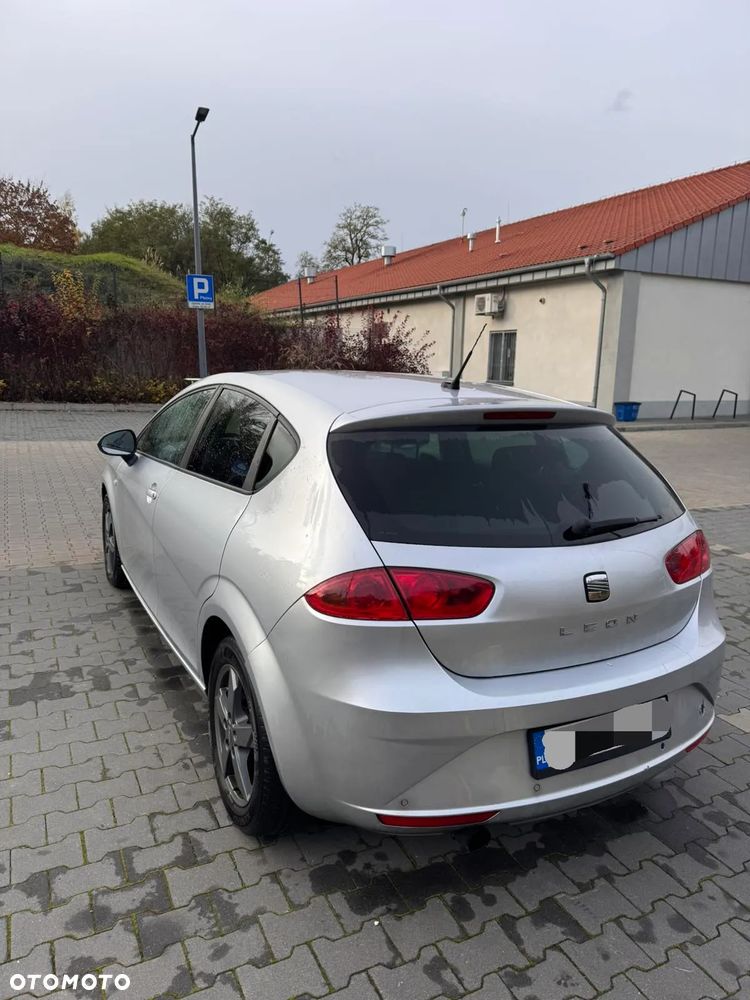 Seat Leon 1.6 TDI Reference DSG - 4
