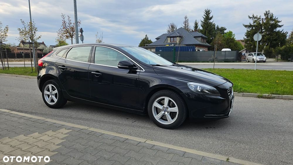 Volvo V40 D4 Momentum - 4