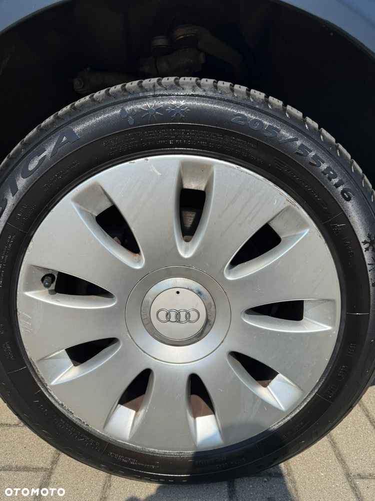 Audi A4 Avant - 28