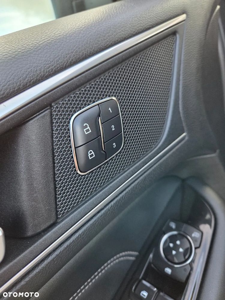 Ford Edge - 25