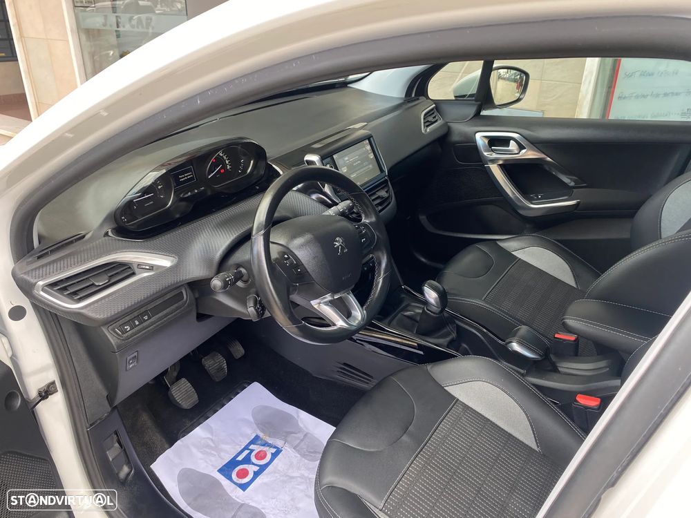 Peugeot 2008 PureTech 110 Stop&Start Allure - 35