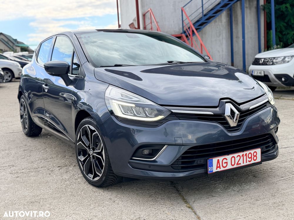 Renault Clio - 1