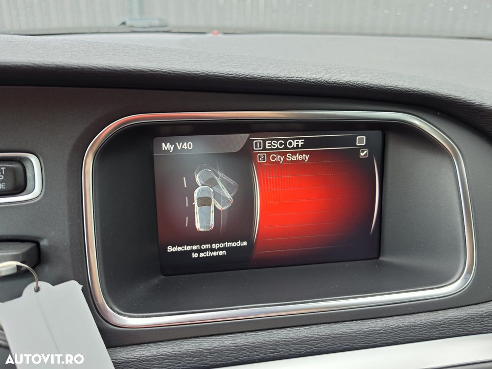 Volvo V40 - 31