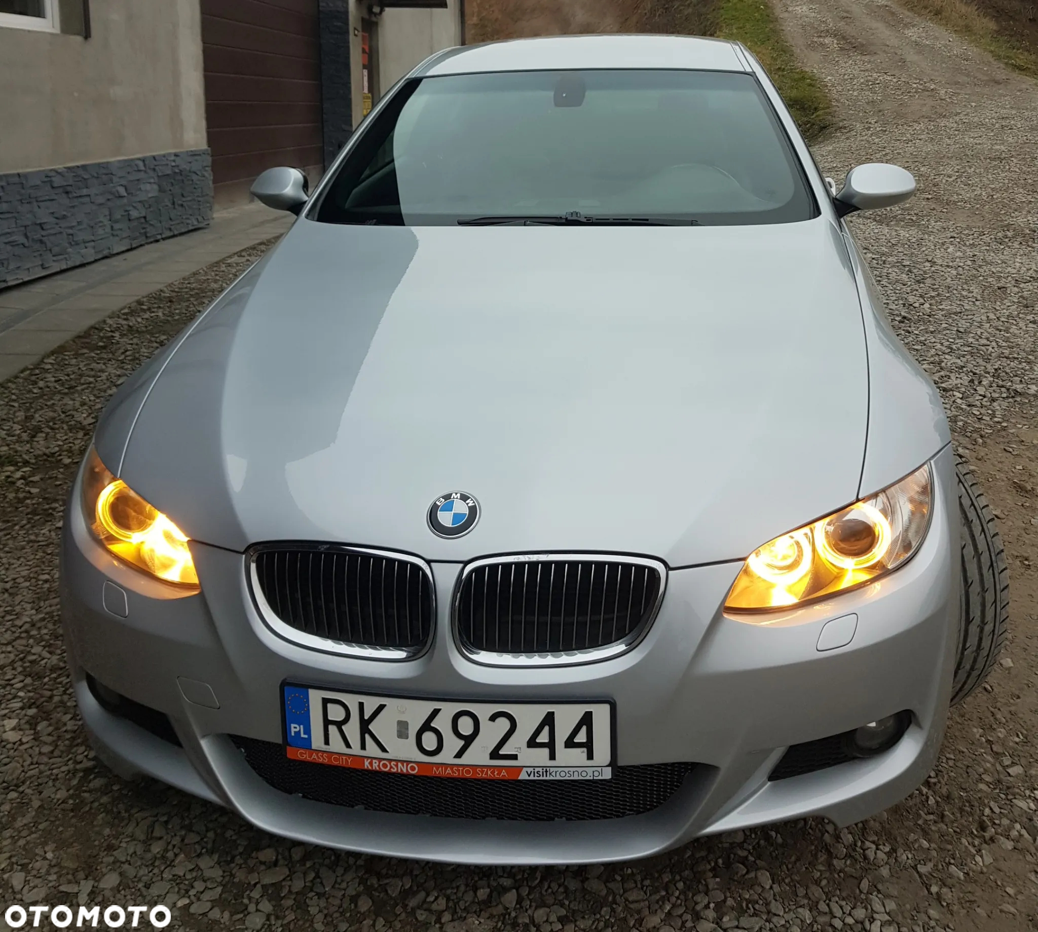 BMW Seria 3 325i Coupe - 2