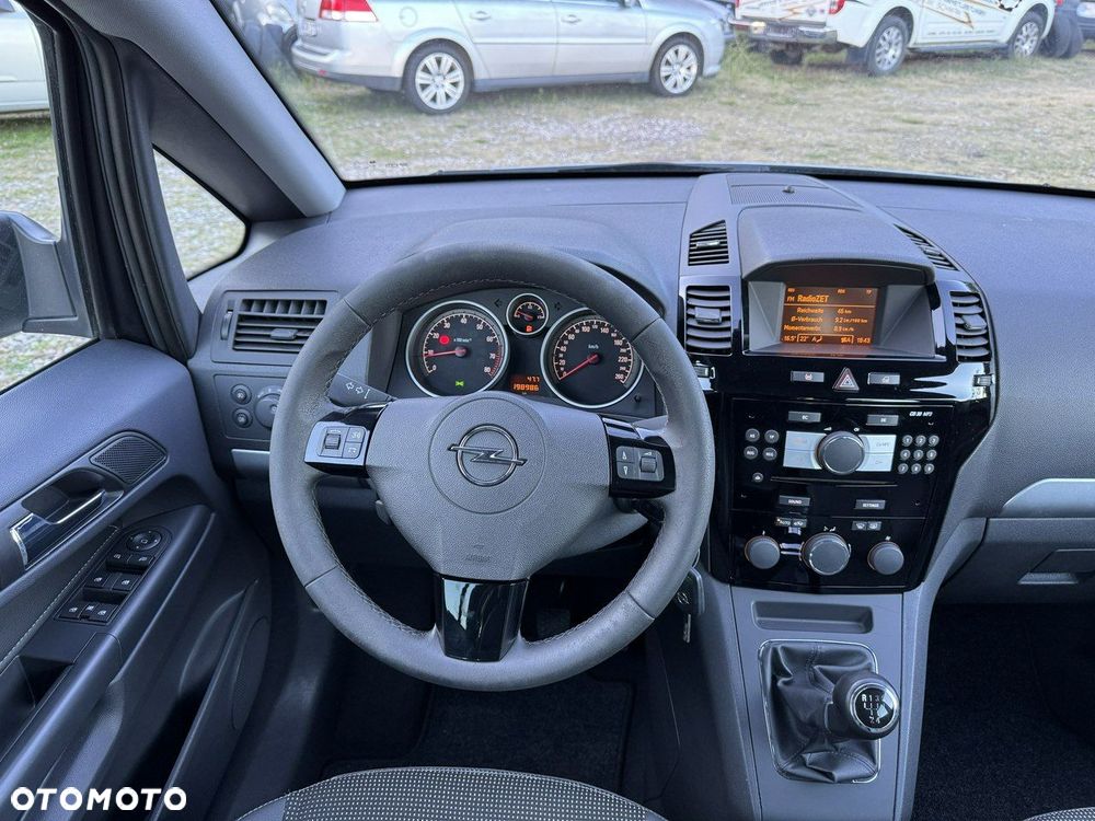 Opel Zafira - 28