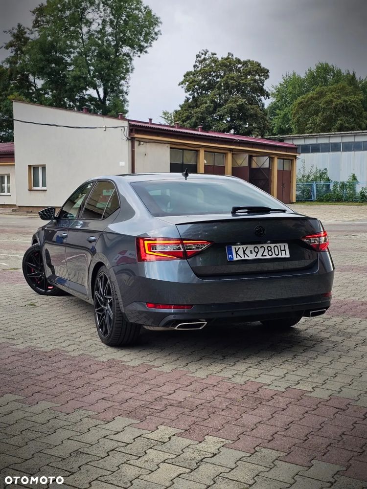 Skoda Superb 2.0 TSI 4x4 Sportline DSG - 24