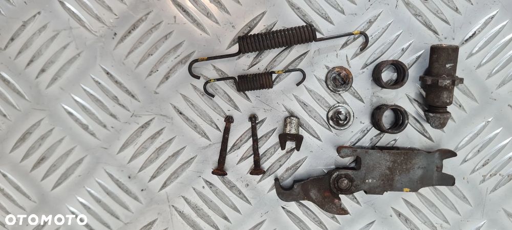 Kia Sorento I Rozpierak Sprężynka Ręcznego - 5