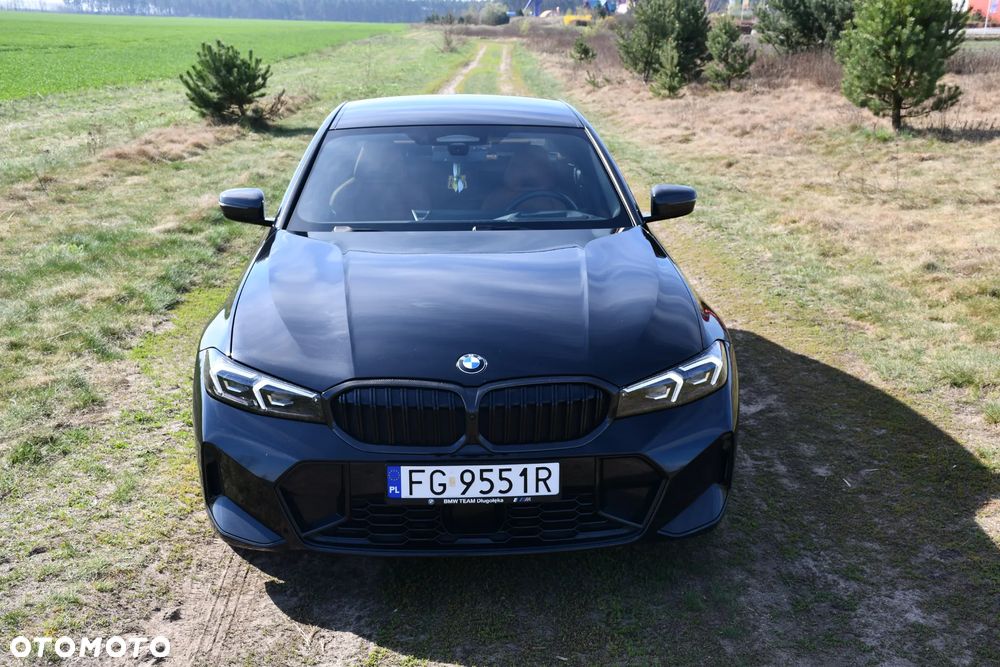 BMW Seria 3 330d xDrive mHEV M Sport sport - 2