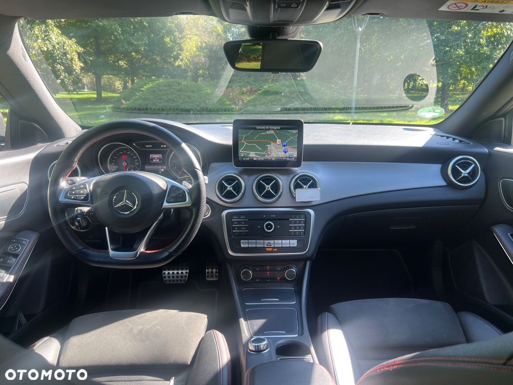 Mercedes-Benz CLA 180 7G-DCT AMG Line - 9