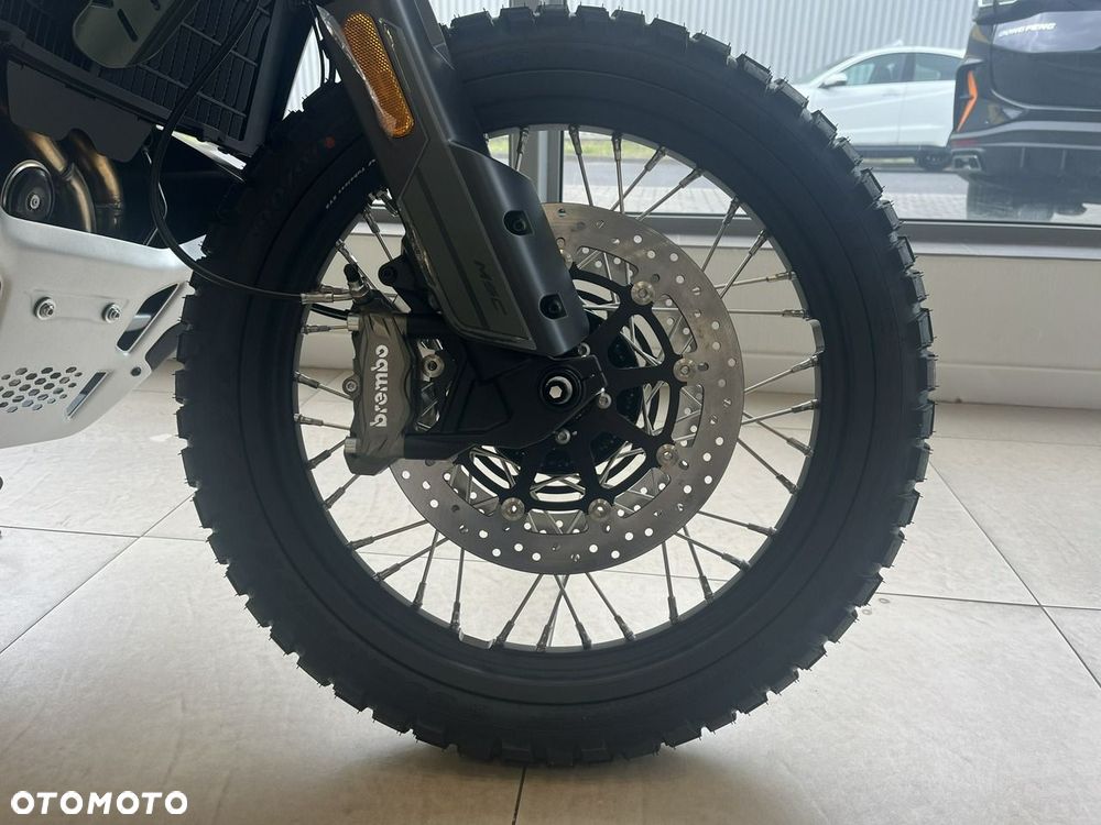 CFMoto MT-X - 12