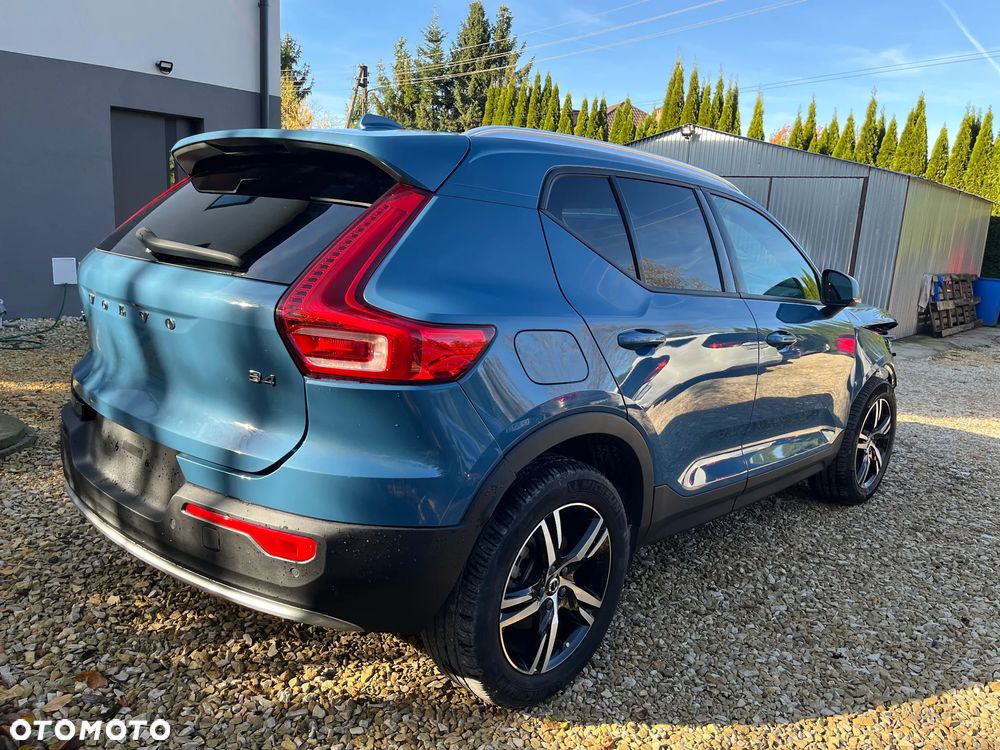 Volvo XC 40 - 1