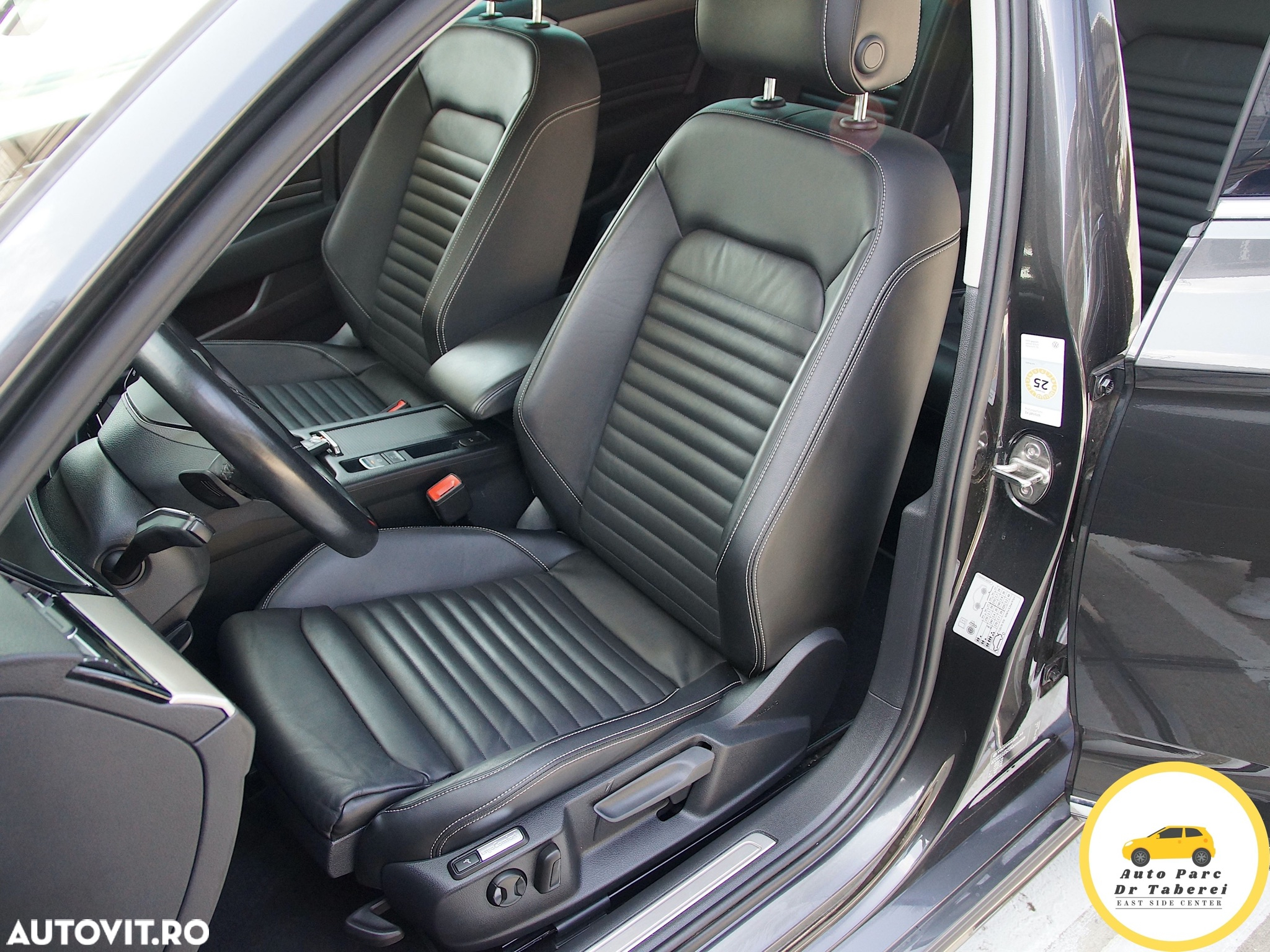 Volkswagen Passat Variant 2.0 TDI 4Mot DSG Highline - 19