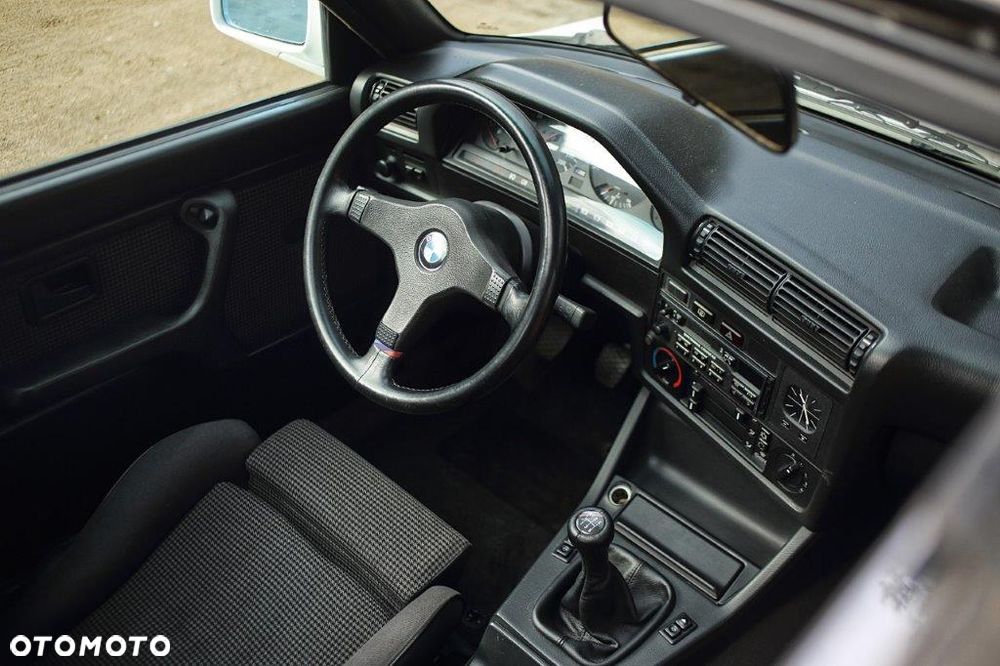 BMW M3 Standard - 8