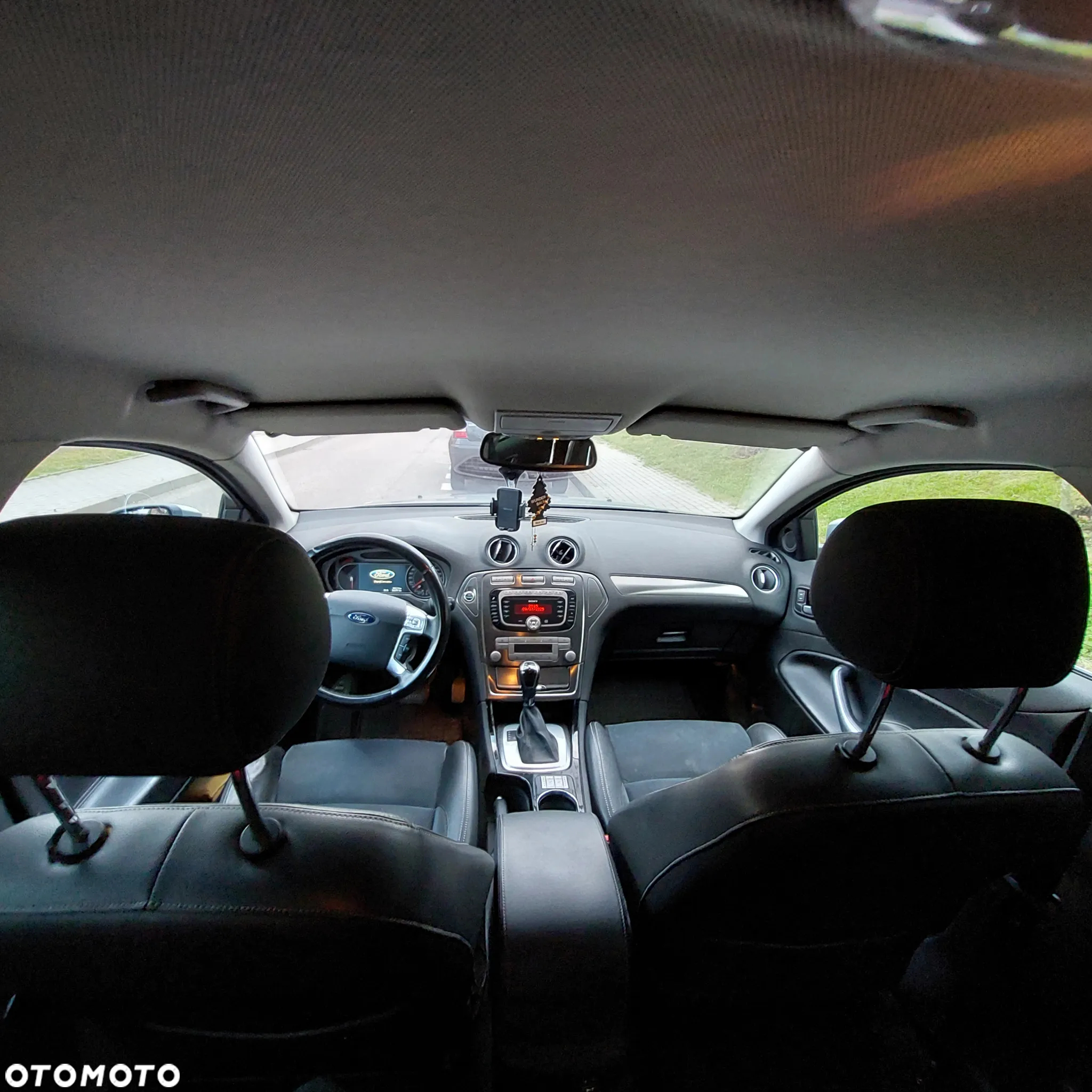 Ford Mondeo - 9