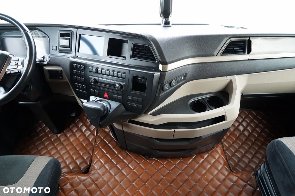 MAN TGX 18.510 / GX / MEGA / RETARDER / NAVI / LOW DECK - 31