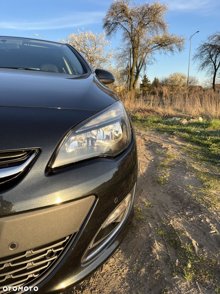 Opel Astra 1.4 T Enjoy - 8