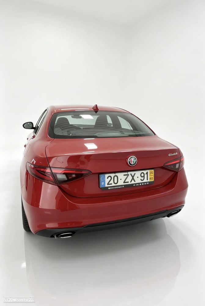 Alfa Romeo Giulia 2.2 D Sprint AT8 - 4