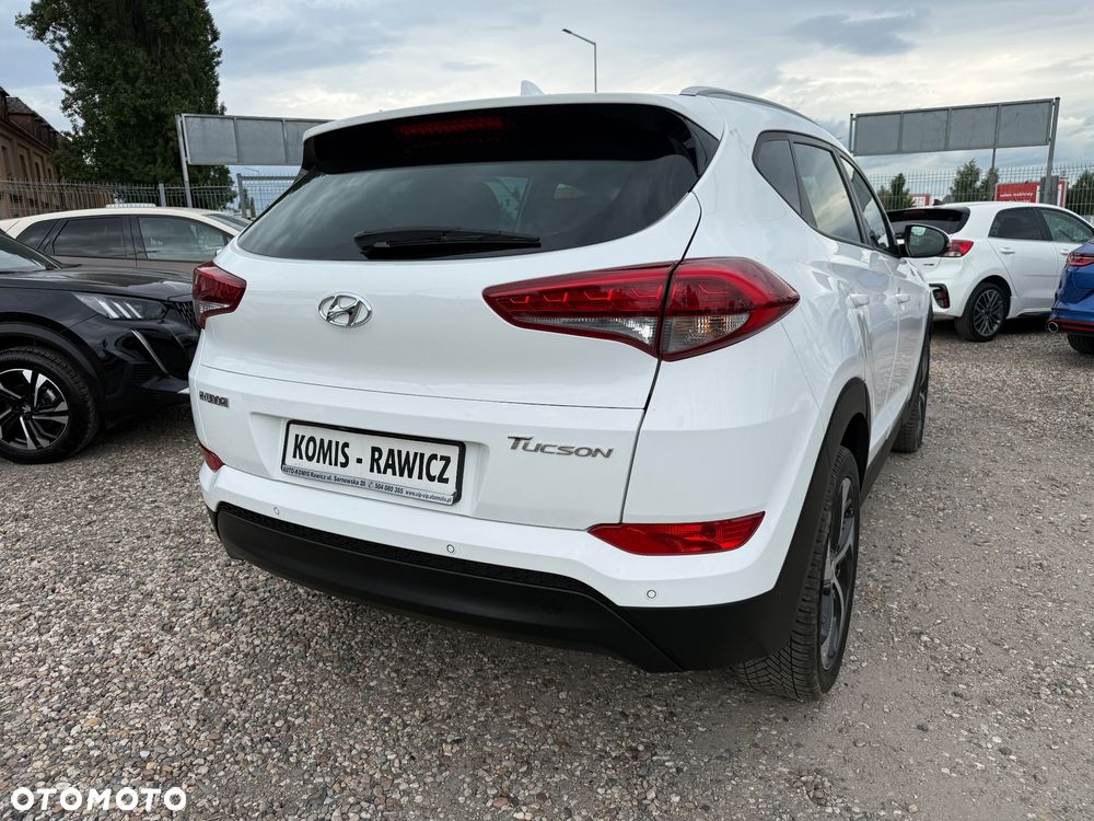 Hyundai Tucson blue 1.7 CRDi 2WD Style - 22