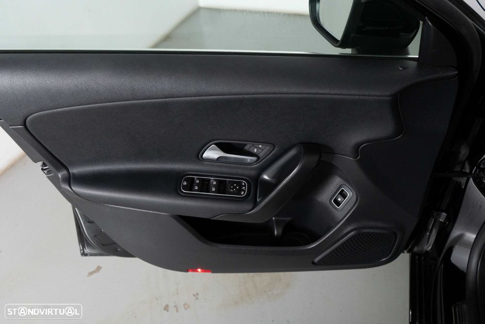 Mercedes-Benz A 250 e - 21