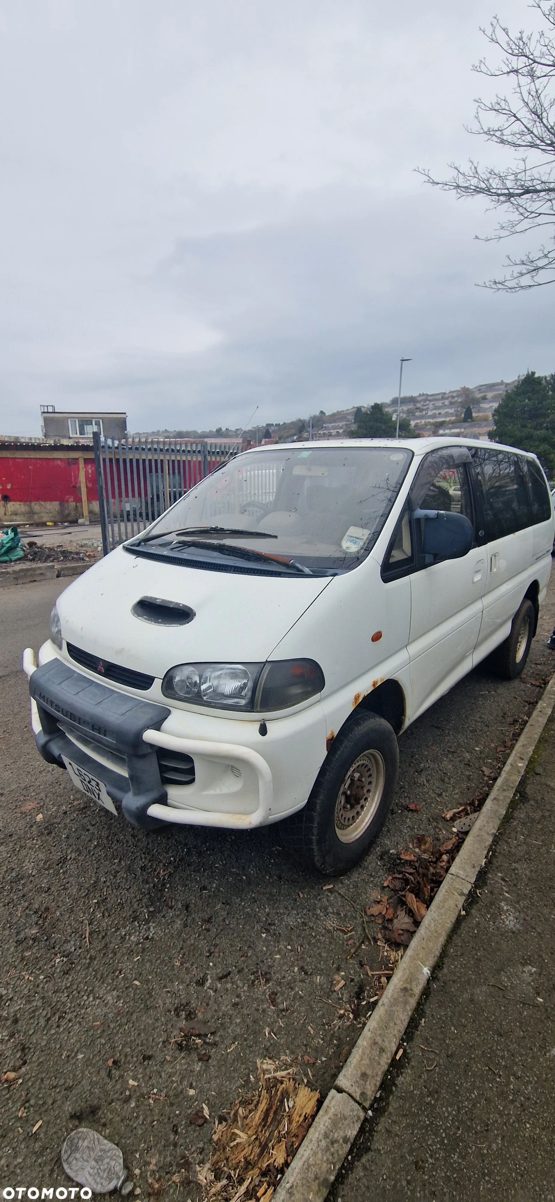 Mitsubishi L400 - 1