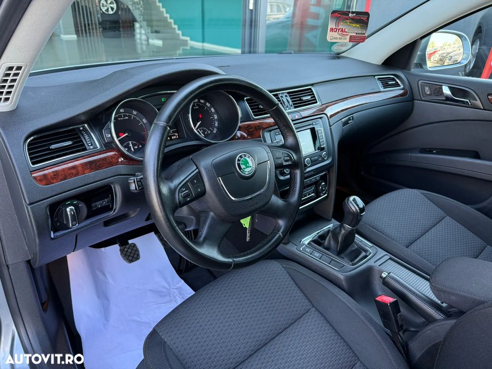 Skoda Superb 1.4 TSI Elegance - 14