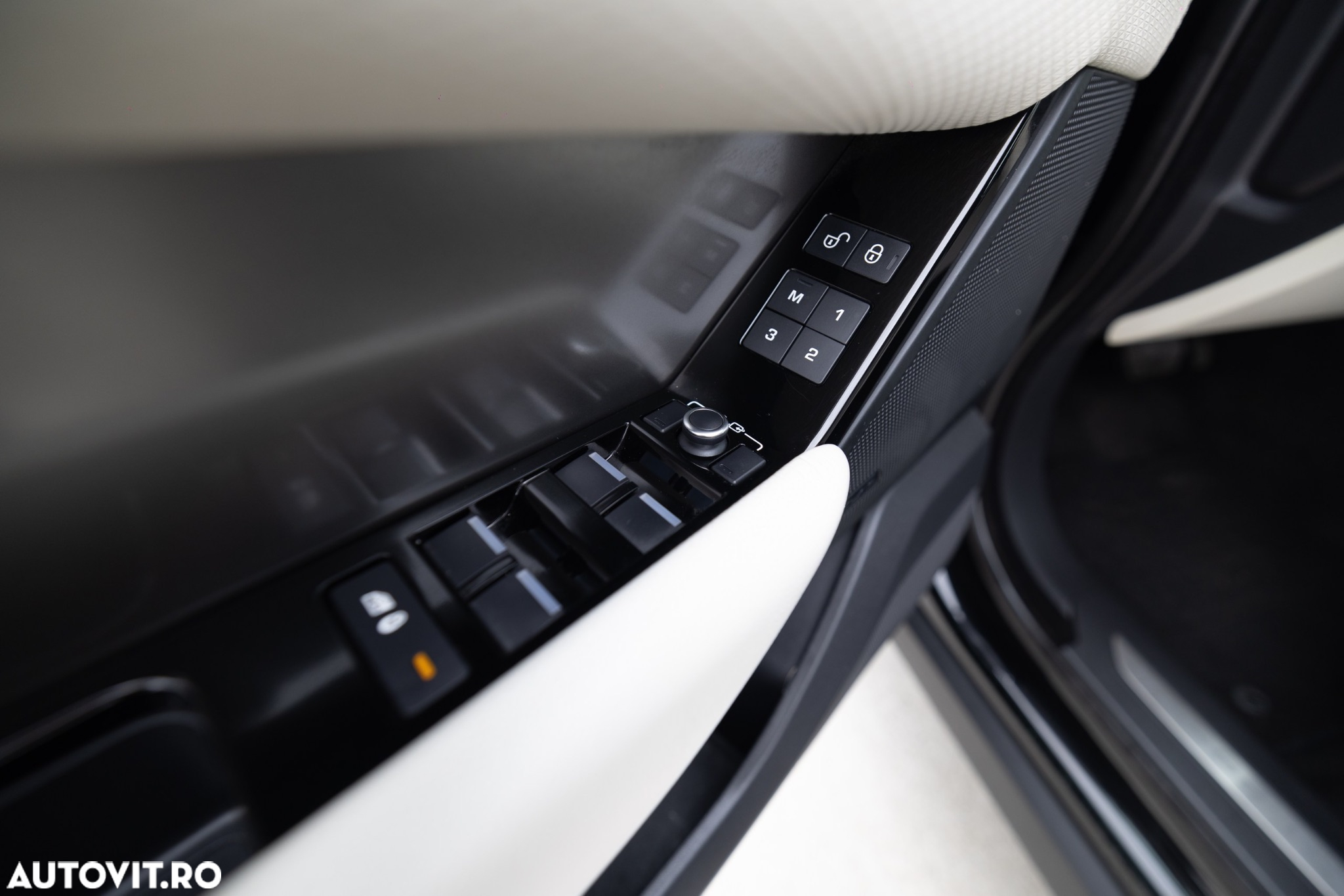 Land Rover Range Rover Velar 2.0 - 9