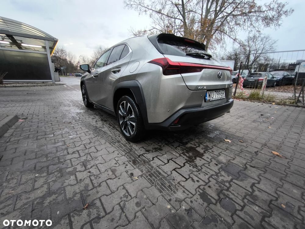 Lexus UX - 14