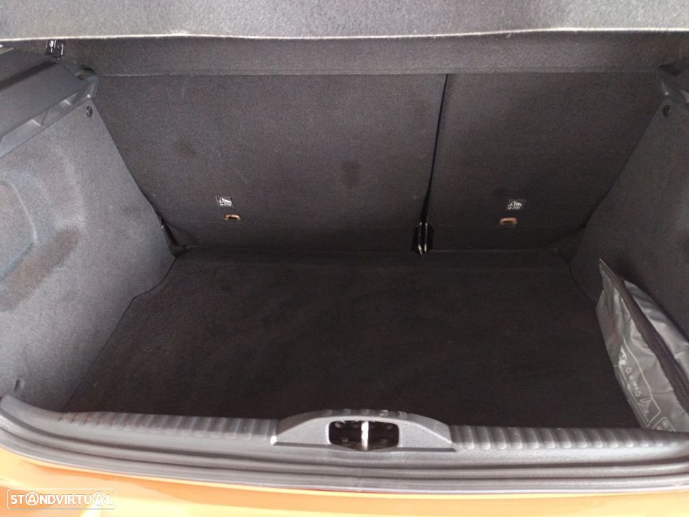 Citroën C3 1.2 PureTech Shine - 12
