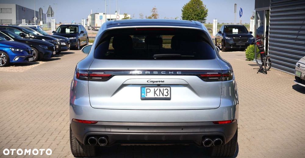 Porsche Cayenne - 7
