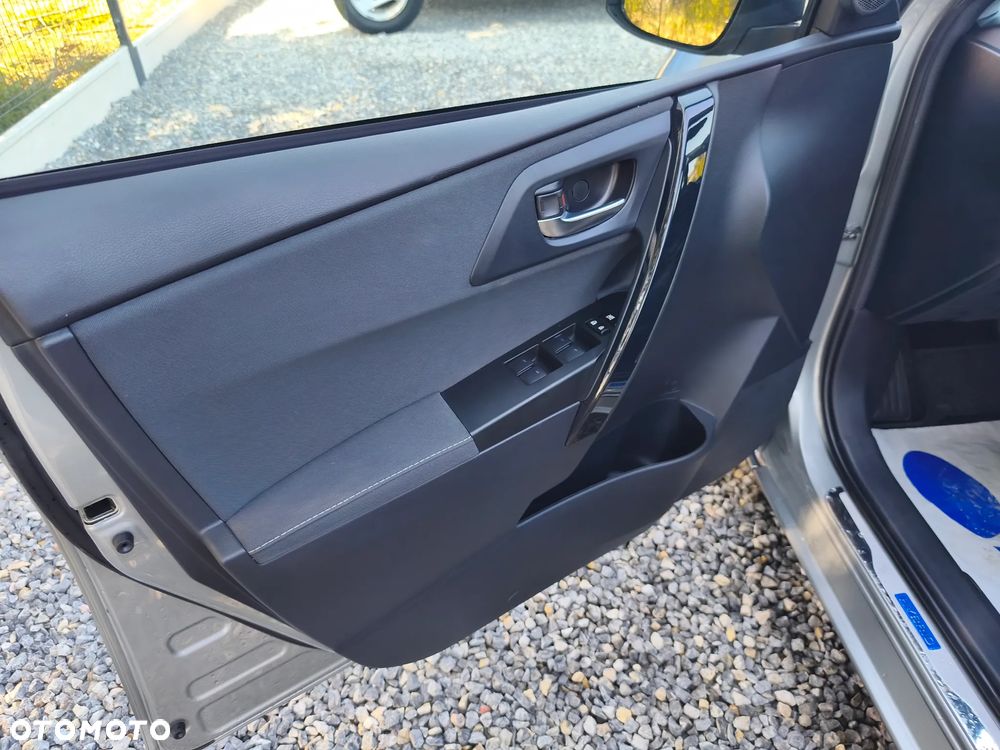 Toyota Auris - 17