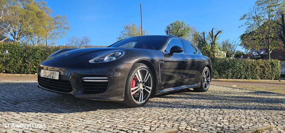 Porsche Panamera Turbo PDK - 3