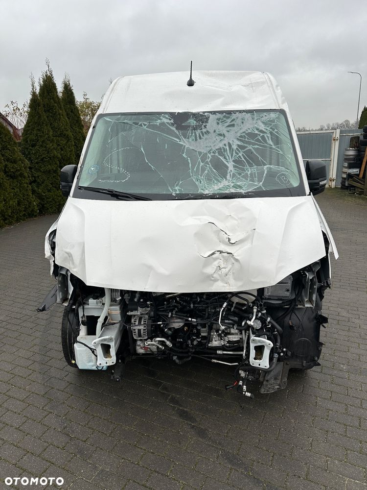 Volkswagen Crafter - 11